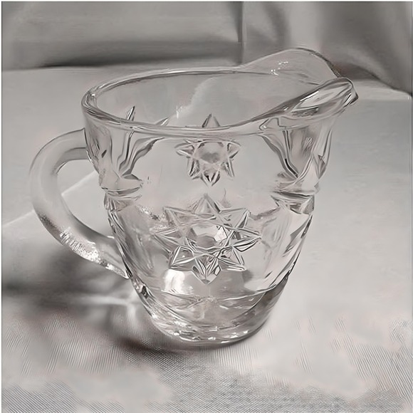 Vintage Anchor Hocking Star of David Creamer 4" - Picture 1 of 7